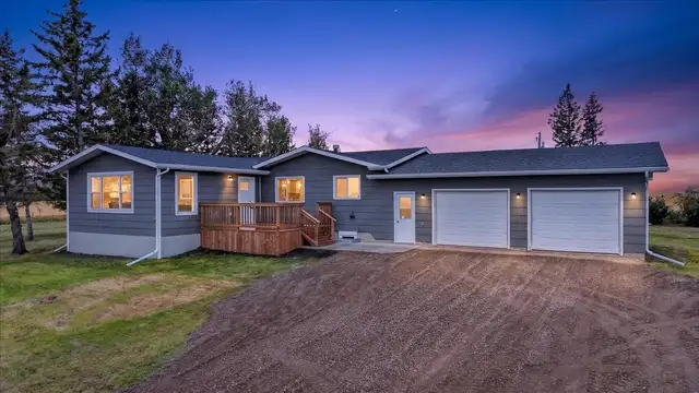 •BEAUTIFUL FULLY RENOVATED ACREAGE  •2200+SQ. FT. • 4 BDRMS