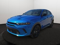 This 2024 DODGE HORNET R/T PLUS EAWD has the following options Leather Seats - Red, Remote Start Sys... (image 4)