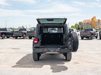 Welcome to Barrie Dodge Chrysler Jeep. This vehicle is certified. You can trust that each certified... (image 7)