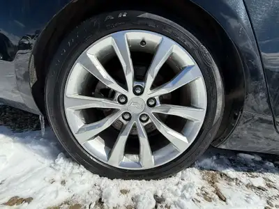*Tire Size: 245/45R19 *Season: ALL SEASON *Tread: 65-75 *Bolt Pattern: 5x120 *Center Bore: 66.9 mm *...