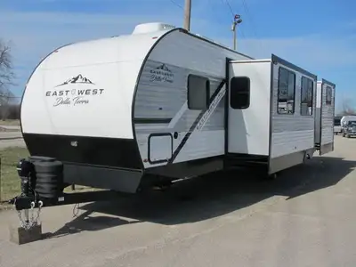 EASTERN ONTARIO'S NEWEST EAST-TO-WEST DEALERSHIP IS PROUD TO SHOWCASE THIS BEAUTIFUL 2024 DELLA TERR...