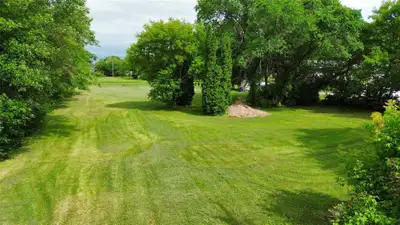 R39//St Claude/Build your dream home on this spacious vacant lot located on the edge of St. Claude!...