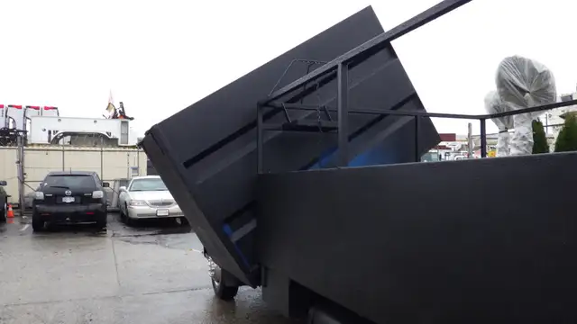 2009 International CityStar Side Dump Flatdeck in Heavy Trucks in City of Toronto - Image 28