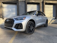 CLEAN CARFAX \ FULL OUT OF PROVINCE INSPECTION BRAND NEW ALL SEASON TIRES INSTALLED / NEW BRAKES INS... (image 1)
