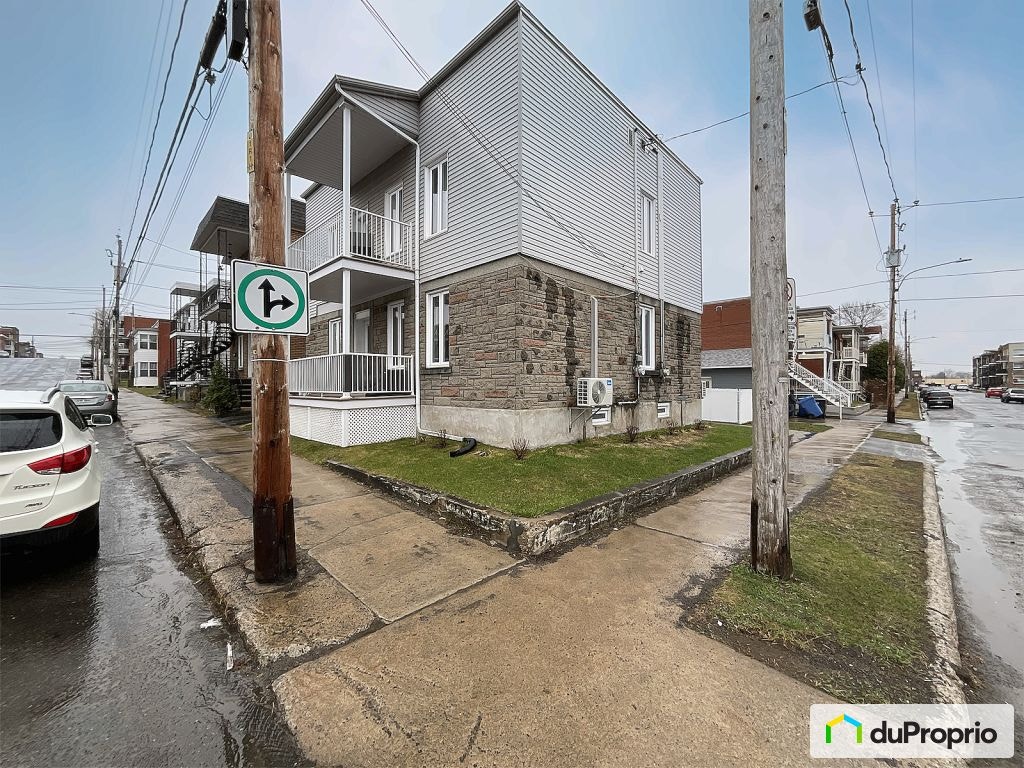 $349,900 - Duplex for sale in Shawinigan (Shawinigan) — photo 2