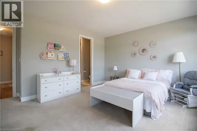 19 SECINARO Avenue Ancaster, Ontario in Long Term Rentals in Hamilton - Image 40