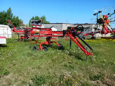Rotary Rake - 1 swath 15'3" - 28'3". 2 swaths 28'10". Minimum 80 PTO HP. Was $65,360.00 For more inf...