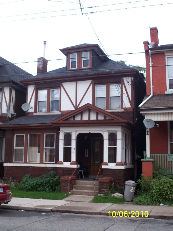 Bright clean one bedroom apartment for rent ready to move in Long