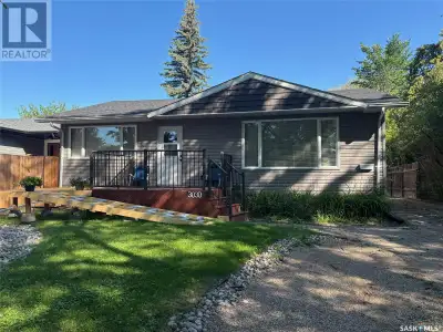 Remarkably Rare Find! This 10-bedroom bungalow nestled in the heart of Lakeview presents endless pos...