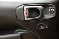Why buy new? Save over $14,900 + tax from new on this ultra low KM 2026 Jeep Wrangler 4-Door 4x4 Rub... (image 9)