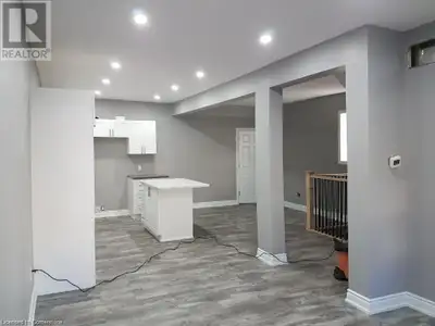 24 AVALON Place Unit# Main Hamilton, Ontario