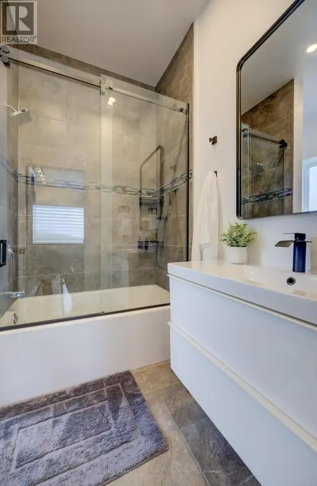 19 CEDAR STREET Cambridge, Ontario in Houses for Sale in Cambridge - Image 27