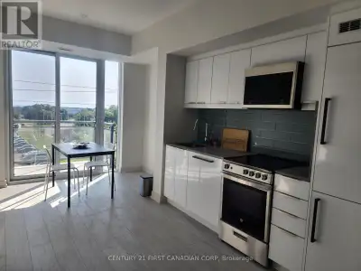 422 - 90 GLEN EVEREST RD ROAD E Toronto (Birchcliffe-Cliffside),