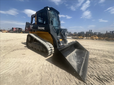 2023 John Deere 325G in Heavy Equipment in Winnipeg - Image 3