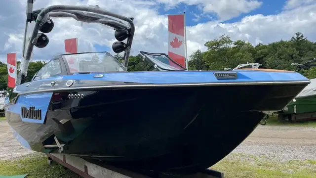 2024 Malibu M220 in Powerboats & Motorboats in Muskoka - Image 6