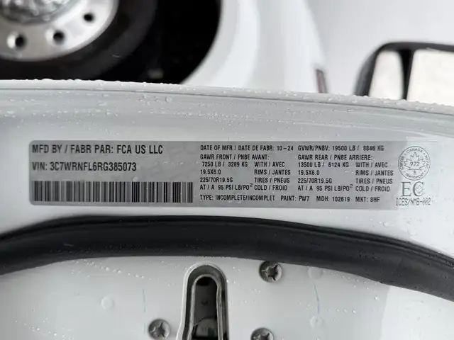 2024 Ram 5500 Heavy Duty Laramie 4x4 Crew Cab Cummins Service Tr in Heavy Trucks in Regina - Image 81