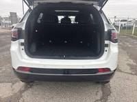 Clean Car Fax**One Owner Trade In**Jeep**Compass**Limited**4x4**Leather Seats**Heated and Ventilated... (image 9)