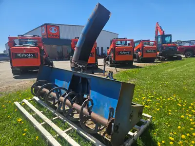 New/Used : Used Condition : Good Attachment Type : 3 point hitch Width : 75 in 1985 Lucknow 75in. Lu...