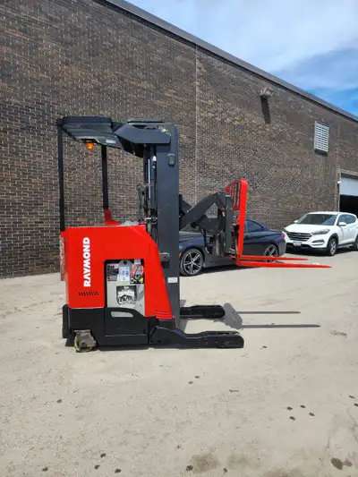 Keywords: Raymond forklift, reach forklift, 4,500 lbs capacity, 3-stage mast, forklift with side shi...