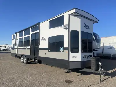 Welcome to Eldorado RV Sales, the longest running dealership in Southern Alberta! Options Include: C...