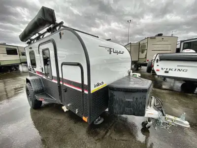 inTech RV Flyer travel trailer Pursue highlights: Rear Doors Side Entry Door 59in.in. x 78in.in. Bed...