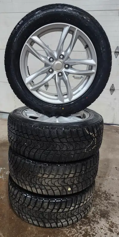 Tires Minerva Eco Stud 225/55/17 97T 9/32 Rim Size: 17x7.5 Bolt Pattern: 5x112 Bore: 66.6mm Offset:...