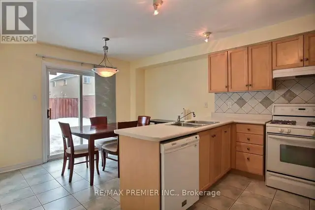 326 JOHN DEISMAN BOULEVARD Vaughan (Vellore Village), Ontario | Long ...