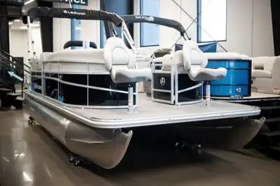 FINANCE PRICE $45,999 INCLUDES YAMAHA 90HP VMAX ENGINE ADDITIONAL OPTIONS INCLUDE: MOORING COVER ALU...