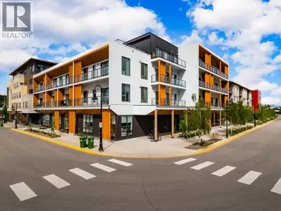 Welcome to The Current! This efficient and stylish 458 sq. ft. condo offers a unique convertible des...