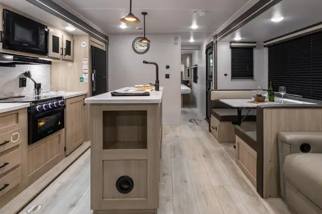 2026 Forest River DELLA TERRA 272RL in Travel Trailers & Campers in Regina - Image 16