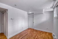 Renovated Akelius one bedroom apartment for rent. Located near Decelles Ave in the Cote-des-Neiges n... (image 3)