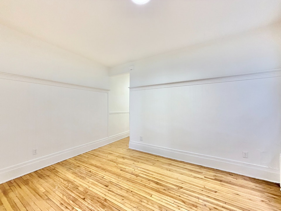2 bedrooms near Metro Cote-des-Neiges - Appliances included 5