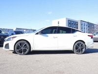 Sunroof, Aluminum Wheels, Navigation, Climate Control, Heated Seats! SR PREMIUM PACKAGE 12.3 HD colo... (image 4)