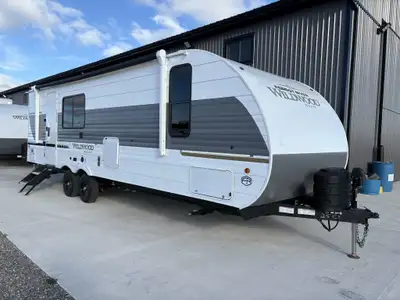 Specifications and Features: Exterior Length: 29.83 ft (358 in) Exterior Width: 8 ft (96 in) Exterio...