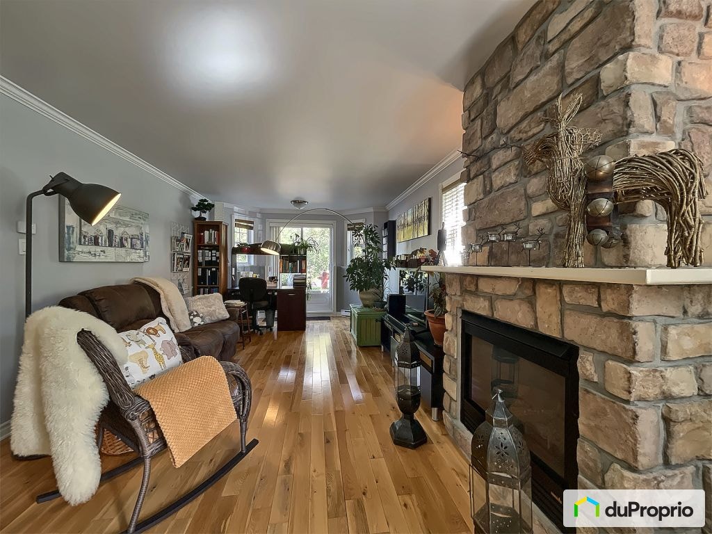 $329,000 - Condominium for sale in Mont-Tremblant (St-Jovite) — photo 1