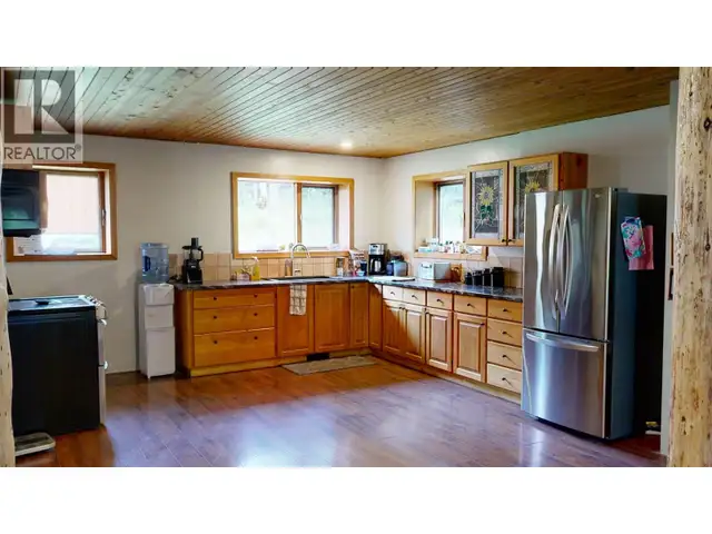 7524 THOMAS POINT ROAD 100 Mile House, British Columbia in Houses for Sale in 100 Mile House - Image 15