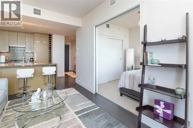 708 83 Saghalie Rd Victoria, British Columbia in Condos for Sale in Victoria - Image 6