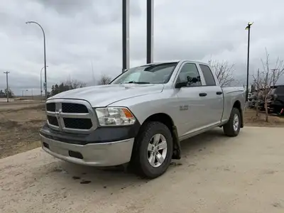 This Ram 1500 boasts a Regular Unleaded V-6 3.6 L/220 engine powering this Automatic transmission. W...