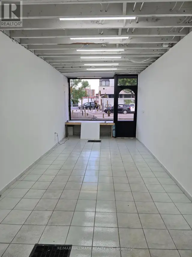 MAIN - 1752 ST CLAIR AVENUE W Toronto (Weston-Pellam Park), Onta in Commercial & Office Space for Rent in City of Toronto - Image 18