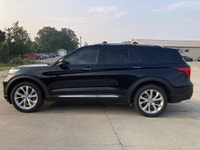 This Ford Explorer has a strong Twin Turbo Gas V-6 3.0L engine powering this Automatic transmission.... (image 9)