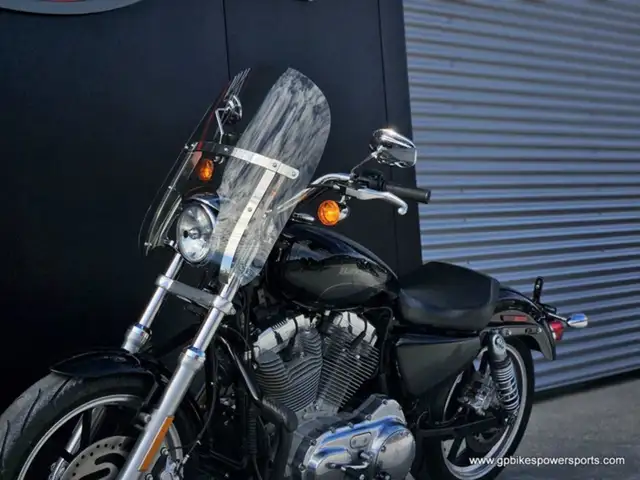 2018 Harley-Davidson Sportster XL883L Superlow in Sport Touring in Oshawa / Durham Region - Image 13