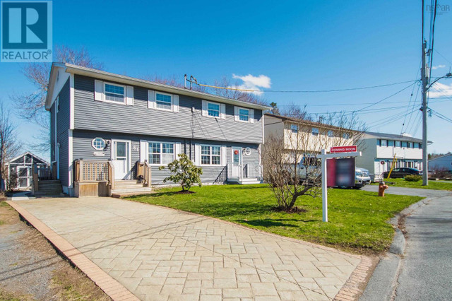 81 First Street Middle Sackville, Nova Scotia in Houses for Sale in Dartmouth - Image 2