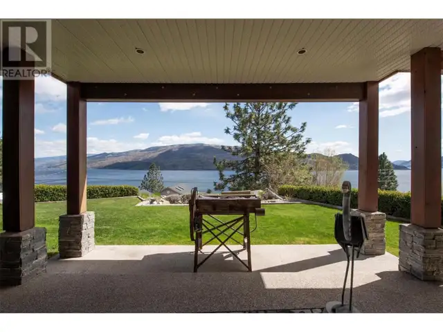 5824 Columbia Avenue Peachland, British Columbia in Houses for Sale in Penticton - Image 11