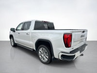 Stand tall with our used 2020 GMC Sierra 1500 Denali Crew Cab 4X4 that has exclusive style and premi... (image 2)