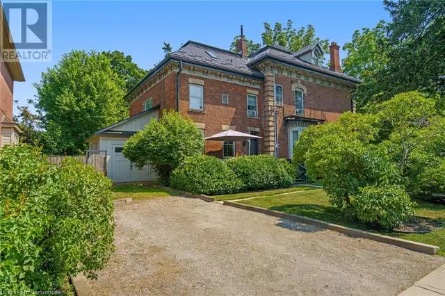 275 CUMBERLAND Avenue Hamilton, Ontario63005673434369122