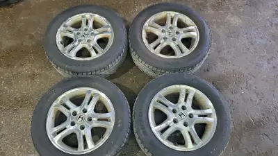 RIMS 16" Alloy Rims Off of a 2007 Honda Accord TIRES 215 60 16 Autogrip Ecosnow Tread Depth 5 5 5 5...