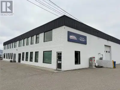 Opportunity to lease an open concept light industrial unit located in the busy Middleton industrial...