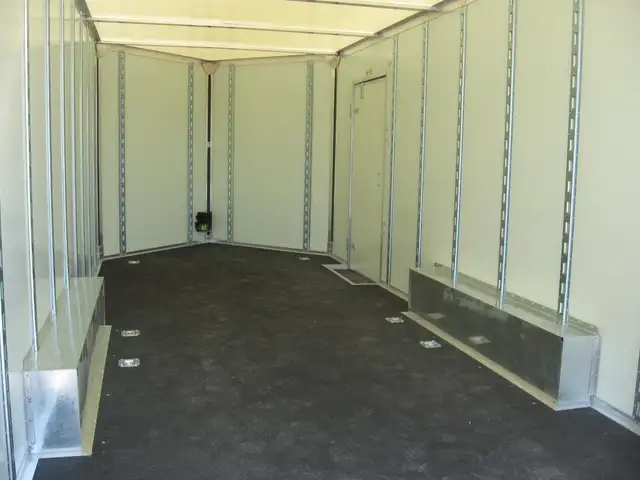 2026 Remorque fermée 8.5X20 galvanisé a chaud DURA MAXX in Cargo & Utility Trailers in City of Montréal - Image 6