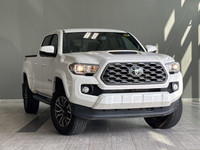 TOW HITCH, HEATED MIRRORS, BACK-UP CAMERA Upgrade to a truck that's built for life in Edmonton. This... (image 1)