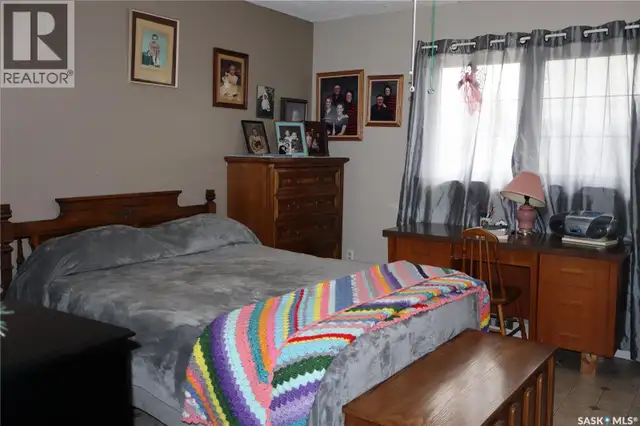 228 7th AVENUE E Gravelbourg, Saskatchewan in Houses for Sale in Moose Jaw - Image 23